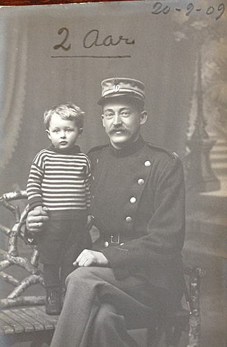 Asmus med Otto, 2 år gl., d.20-9-1909