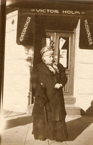 Besa fotograferet i Willemoesgade omkr.1922